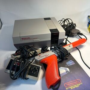 Nintendo Entertainment System Console - Gray